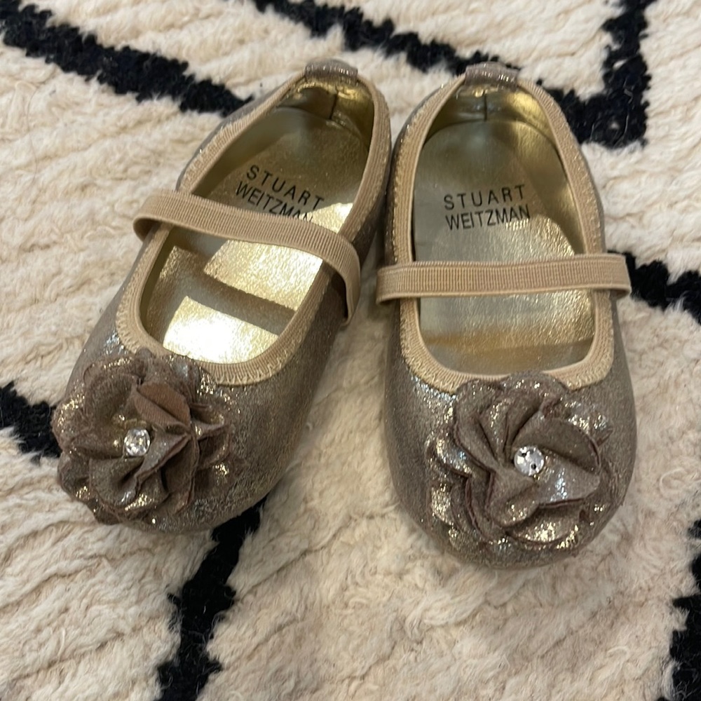 Stuart Weizmann gold baby ballet flats